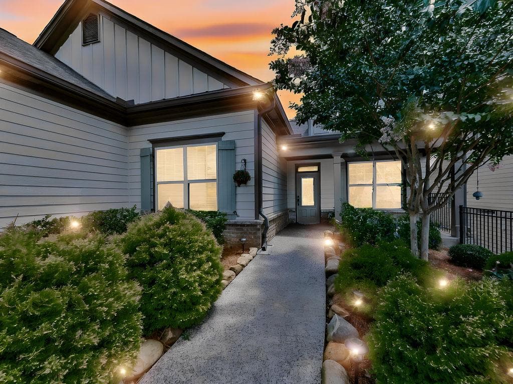 3 bedroom, 2 bathroom, 2,276 sq ft single family residence under contract at 511 Laurel Grove, Canton, GA 30114 — photo 5