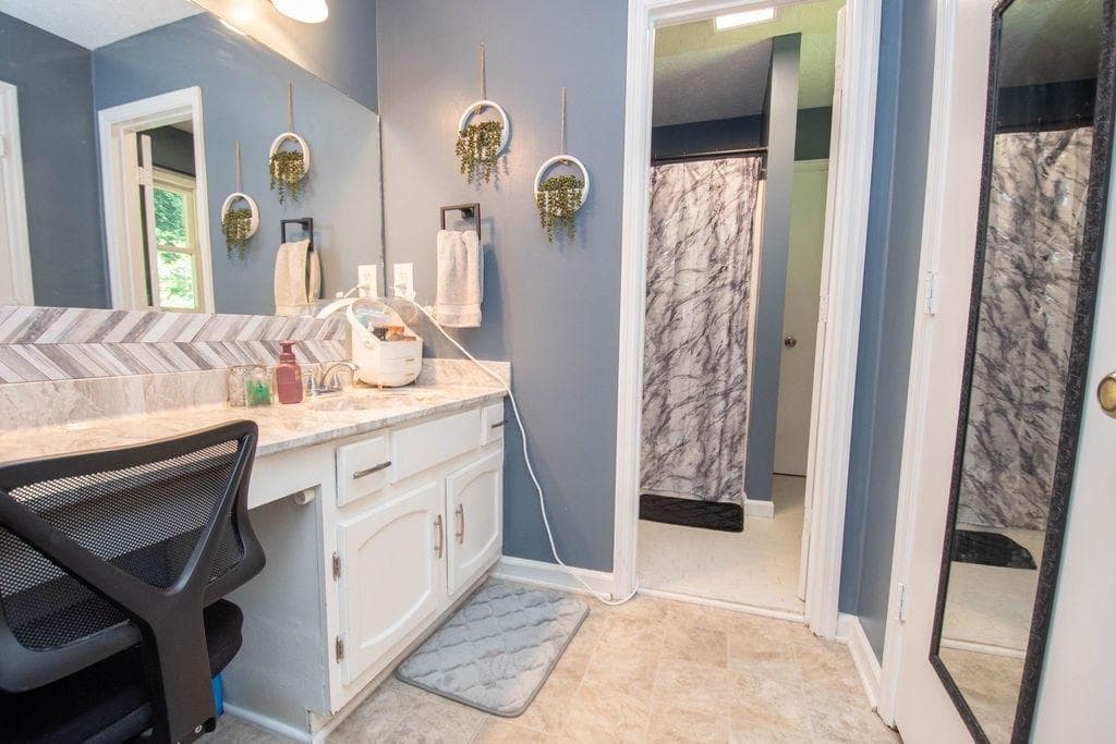 3 bedroom, 3 bathroom, 1,900 sq ft single family residence under contract at 149 N View Lane NW, Kennesaw, GA 30144 — photo 10
