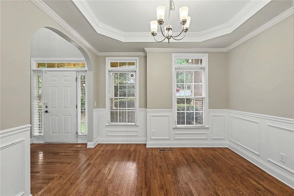 5 bedroom, 3 bathroom, 2,659 sq ft single family residence for sale at 5014 Lake Hollow, Douglasville, GA 30135 — photo 4