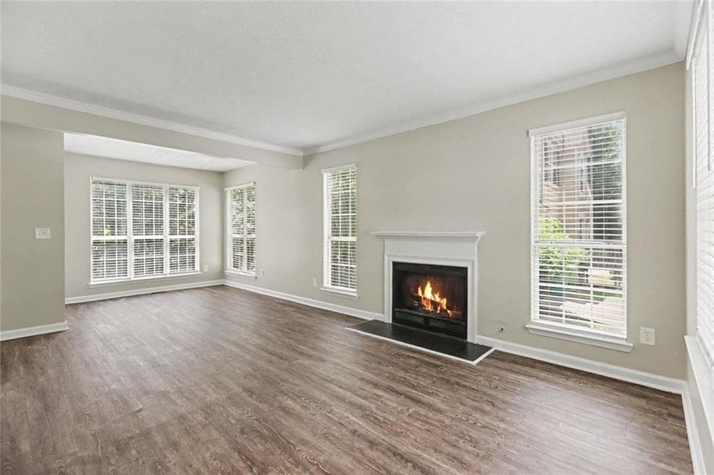 3 bedroom, 3 bathroom, 2,220 sq ft single family residence for sale at 3002 Cascade Manor Drive, Decatur, GA 30034 — photo 3
