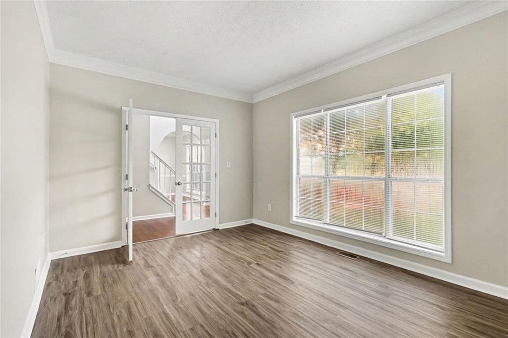 4 bedroom, 4 bathroom, 2,561 sq ft single family residence for sale at 4330 Smithson Creek Drive, Ellenwood, GA 30294 — photo 9
