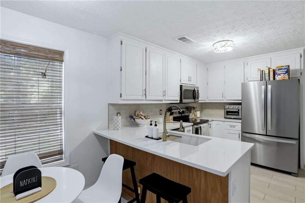 3 bedroom, 3 bathroom, 1,532 sq ft single family residence for sale at 3740 Michaels Creek Way, Loganville, GA 30052 — photo 9