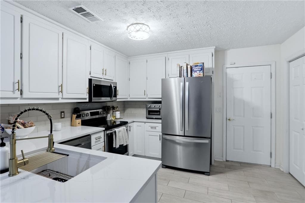 3 bedroom, 3 bathroom, 1,532 sq ft single family residence for sale at 3740 Michaels Creek Way, Loganville, GA 30052 — photo 10