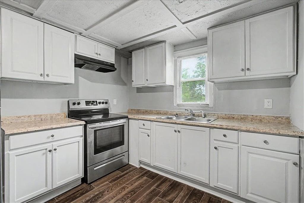 3 bedroom, 1 bathroom, 768 sq ft single family residence under contract at 8012 Green Street, Douglasville, GA 30134 — photo 8
