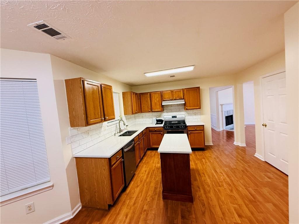4 bedroom, 4 bathroom, 2,609 sq ft single family residence for sale at 3811 Jackson Shoals Drive, Lawrenceville, GA 30044 — photo 6