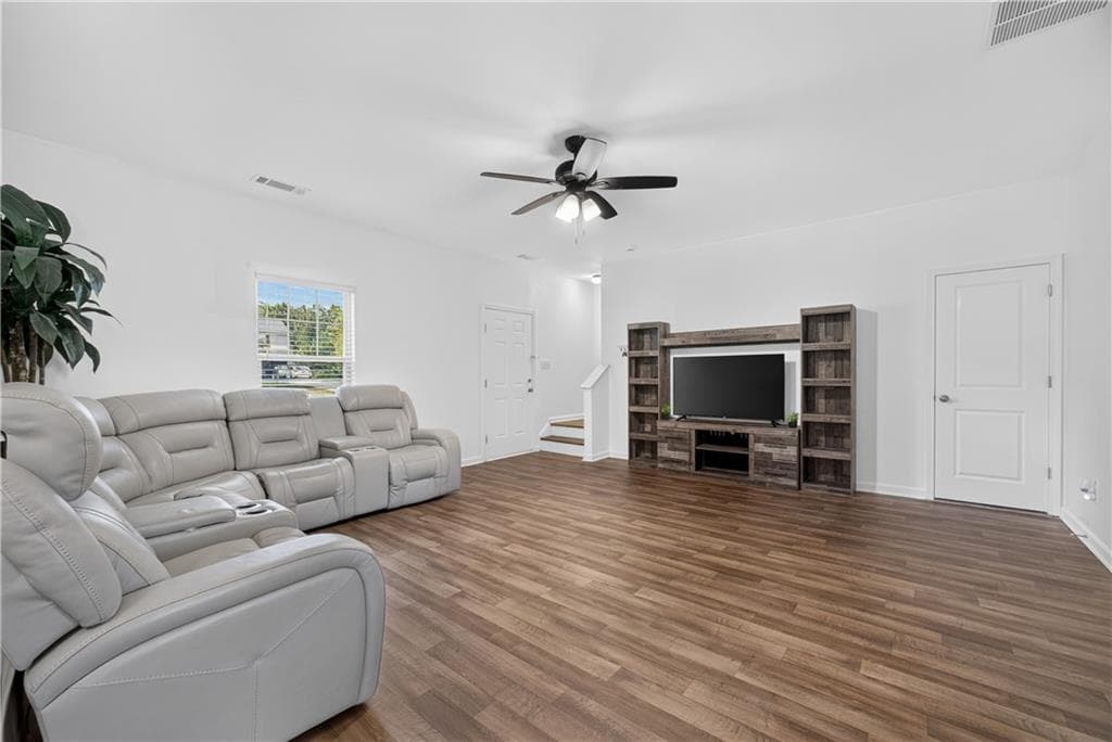 4 bedroom, 3 bathroom, 1,596 sq ft single family residence for sale at 707 Nonsuch Court, Winder, GA 30680 — photo 7