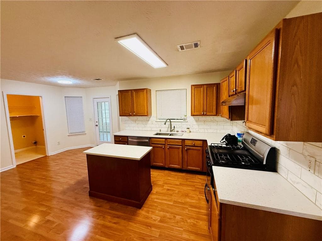 4 bedroom, 4 bathroom, 2,609 sq ft single family residence for sale at 3811 Jackson Shoals Drive, Lawrenceville, GA 30044 — photo 5