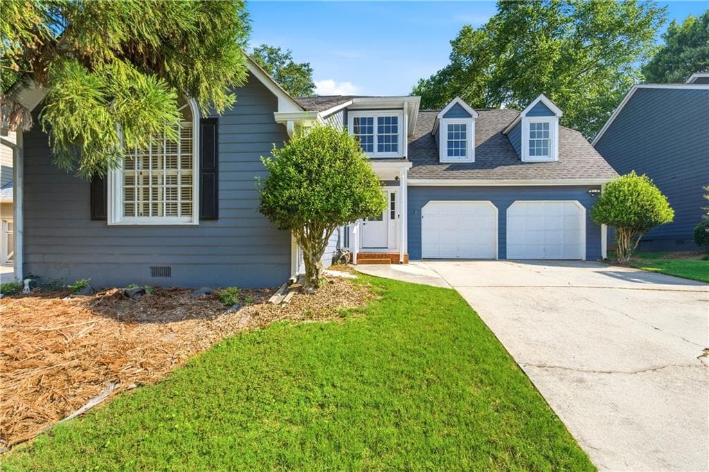 3 bedroom, 3 bathroom, 2,273 sq ft single family residence for sale at 1122 Club Trace, Atlanta, GA 30319