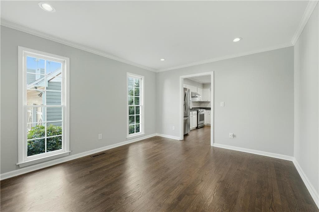 3 bedroom, 3 bathroom, 2,273 sq ft single family residence for sale at 1122 Club Trace, Atlanta, GA 30319 — photo 6