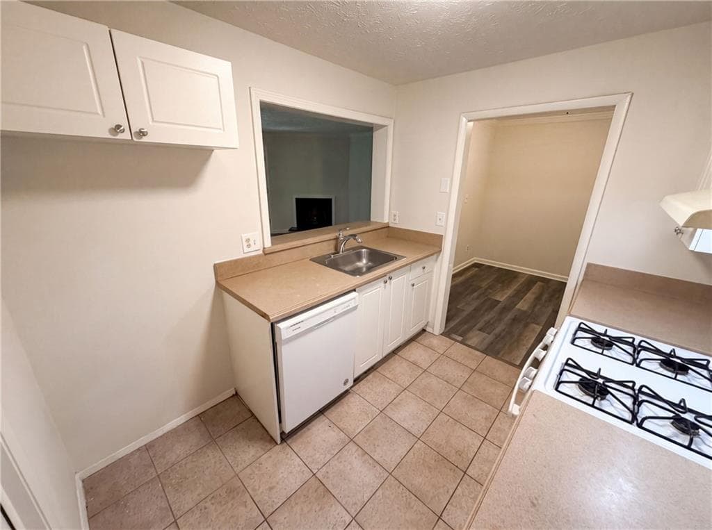1 bedroom, 1 bathroom, 859 sq ft condominium for sale at 216 Summit North Drive, Atlanta, GA 30324 — photo 9