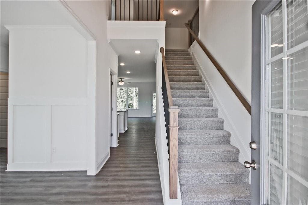 4 bedroom, 3 bathroom, 2,447 sq ft single family residence under contract at 5956 Spring Way, Stonecrest, GA 30038 — photo 2