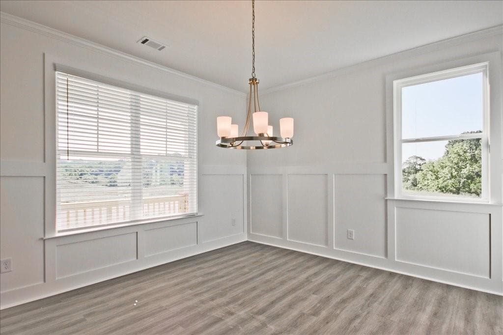 4 bedroom, 3 bathroom, 2,447 sq ft single family residence under contract at 5956 Spring Way, Stonecrest, GA 30038 — photo 5