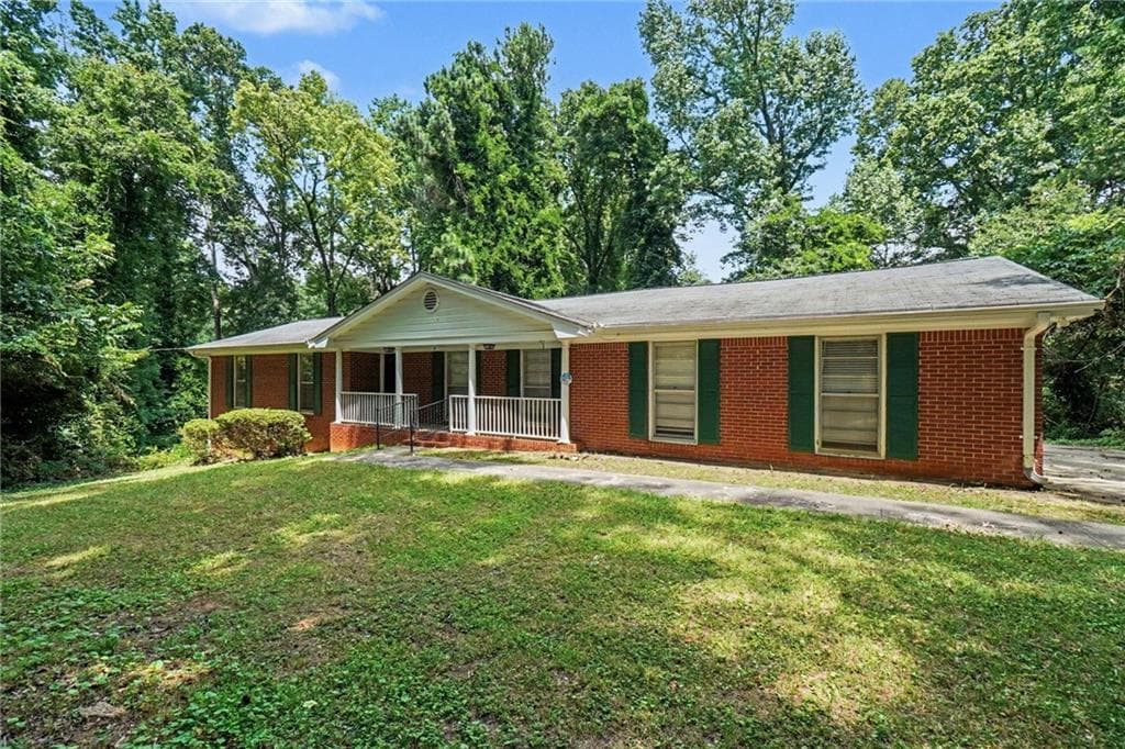 3 bedroom, 2 bathroom, 1,530 sq ft single family residence for sale at 3706 Sullivan Drive, Douglasville, GA 30135