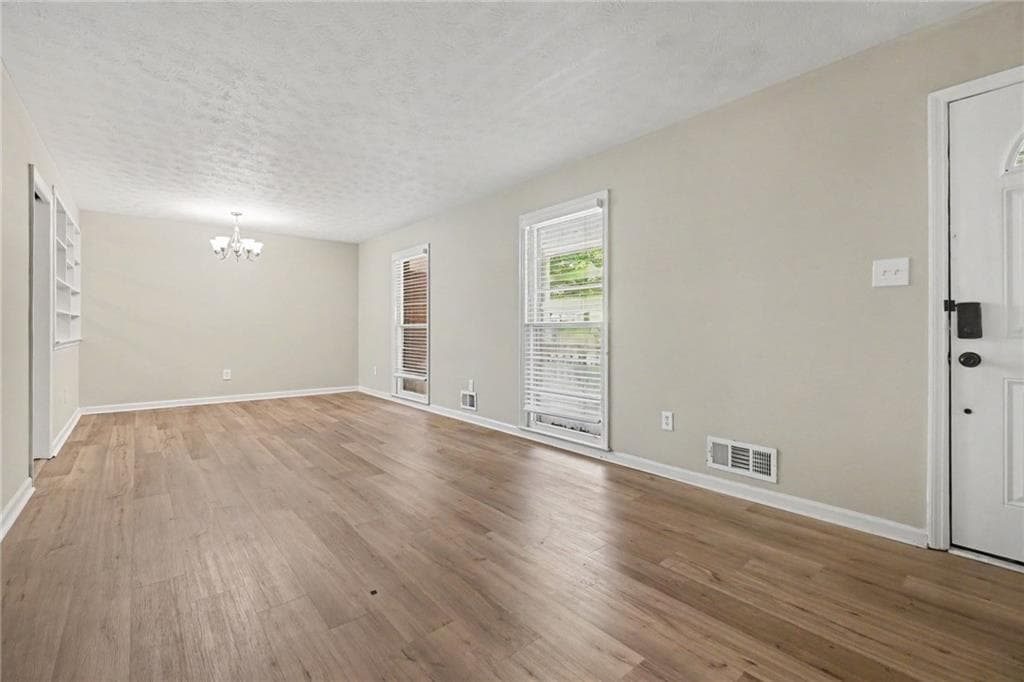 3 bedroom, 2 bathroom, 1,530 sq ft single family residence for sale at 3706 Sullivan Drive, Douglasville, GA 30135 — photo 3
