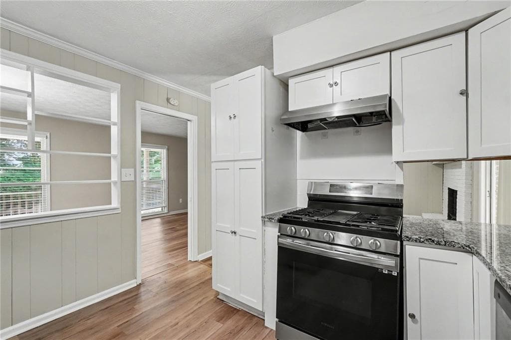3 bedroom, 2 bathroom, 1,530 sq ft single family residence for sale at 3706 Sullivan Drive, Douglasville, GA 30135 — photo 7