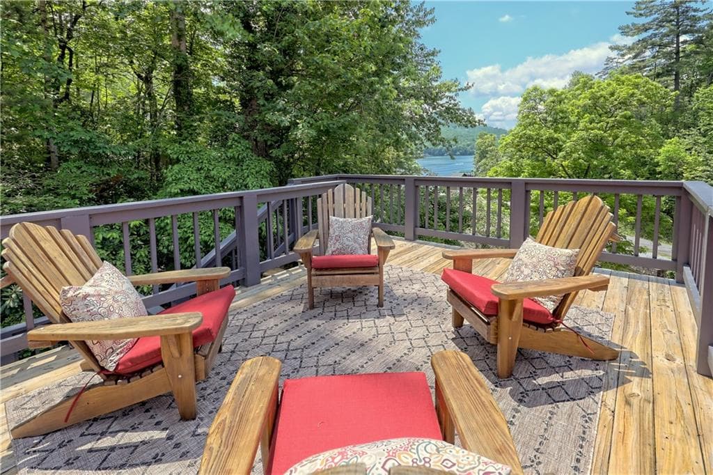 5 bedroom, 3 bathroom, 3,168 sq ft single family residence for sale at 422 Timpson Cove Road, Clayton, GA 30525 — photo 2