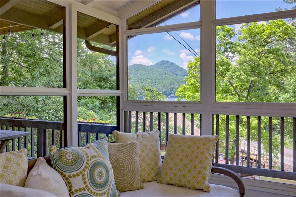 5 bedroom, 3 bathroom, 3,168 sq ft single family residence for sale at 422 Timpson Cove Road, Clayton, GA 30525 — photo 6