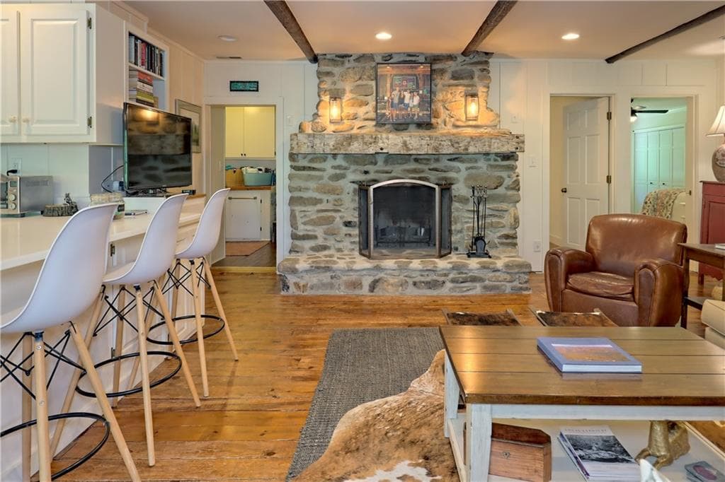 5 bedroom, 3 bathroom, 3,168 sq ft single family residence for sale at 422 Timpson Cove Road, Clayton, GA 30525 — photo 10