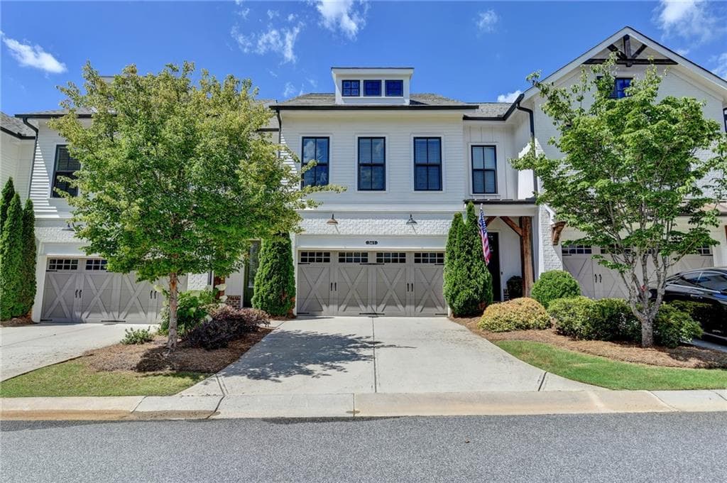 3 bedroom, 3 bathroom, 2,160 sq ft townhouse for rent at 341 Bailey Walk, Alpharetta, GA 30009 for $4,875 a month — photo 2