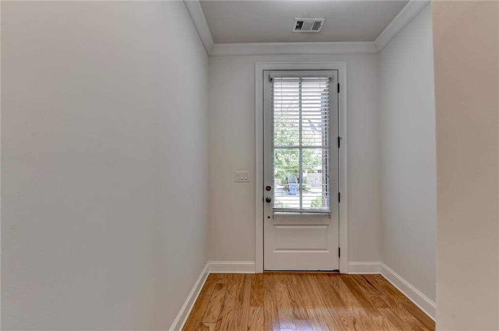 3 bedroom, 3 bathroom, 2,160 sq ft townhouse for rent at 341 Bailey Walk, Alpharetta, GA 30009 for $4,875 a month — photo 6