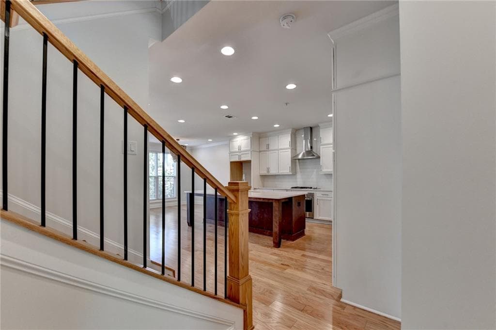 3 bedroom, 3 bathroom, 2,160 sq ft townhouse for rent at 341 Bailey Walk, Alpharetta, GA 30009 for $4,875 a month — photo 8