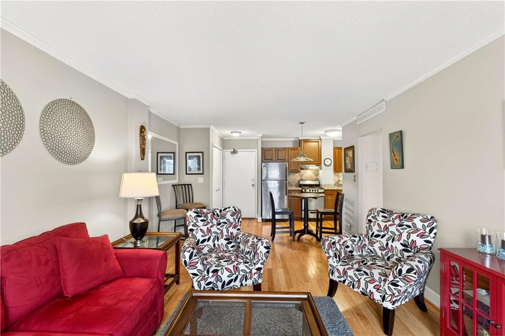 1 bedroom, 1 bathroom, 667 sq ft condominium for sale at 2285 Peachtree Road 1106, Atlanta, GA 30309 — photo 10