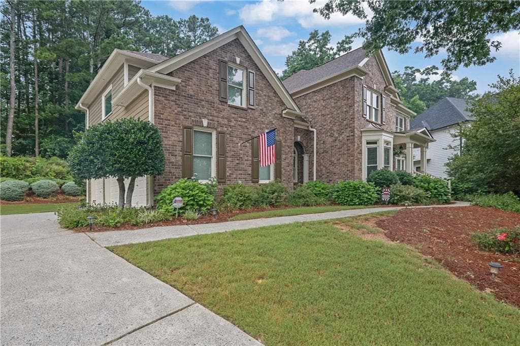 5 bedroom, 5 bathroom, 4,117 sq ft single family residence for sale at 210 River Laurel Way, Woodstock, GA 30188 — photo 3