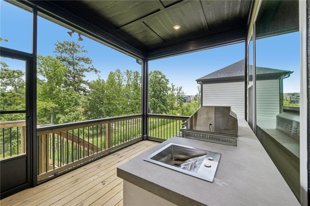 5 bedroom, 5 bathroom, 5,180 sq ft single family residence for sale at 152 Clear Lake Parkway, Hoschton, GA 30548 — photo 8