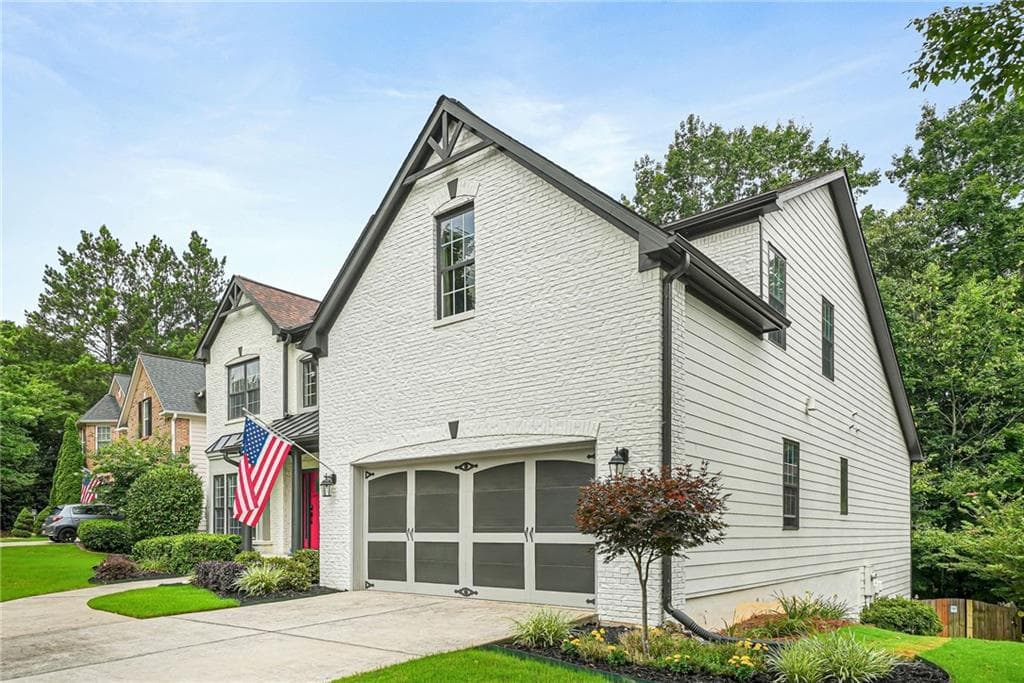 5 bedroom, 4 bathroom, 4,133 sq ft single family residence for sale at 103 Thundering Hills Ridge, Canton, GA 30114 — photo 3