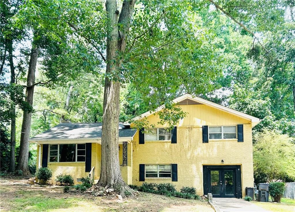 3 bedroom, 3 bathroom, 2,208 sq ft single family residence for sale at 3317 Harris Road, Marietta, GA 30060