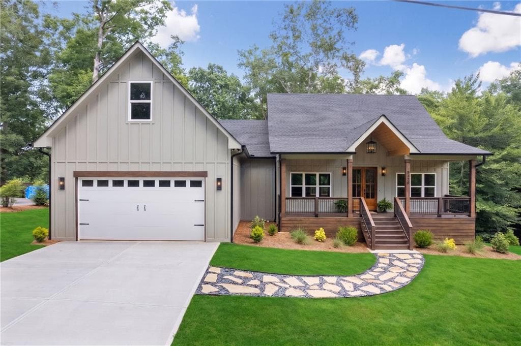 4 bedroom, 4 bathroom, 2,293 sq ft single family residence for sale at 6220 Eagle Court, Gainesville, GA 30506 — photo 3