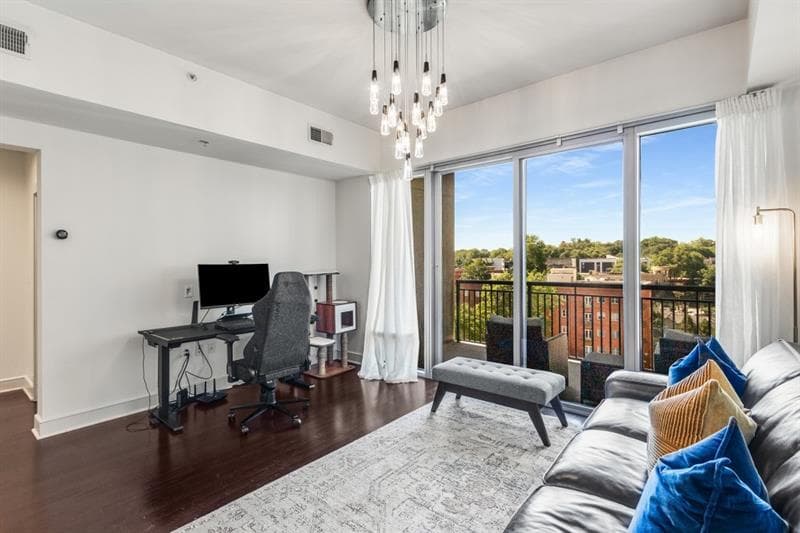 1 bedroom, 1 bathroom, 989 sq ft condominium for rent at 222 12th Street 904, Atlanta, GA 30309 for $2,500 a month — photo 9