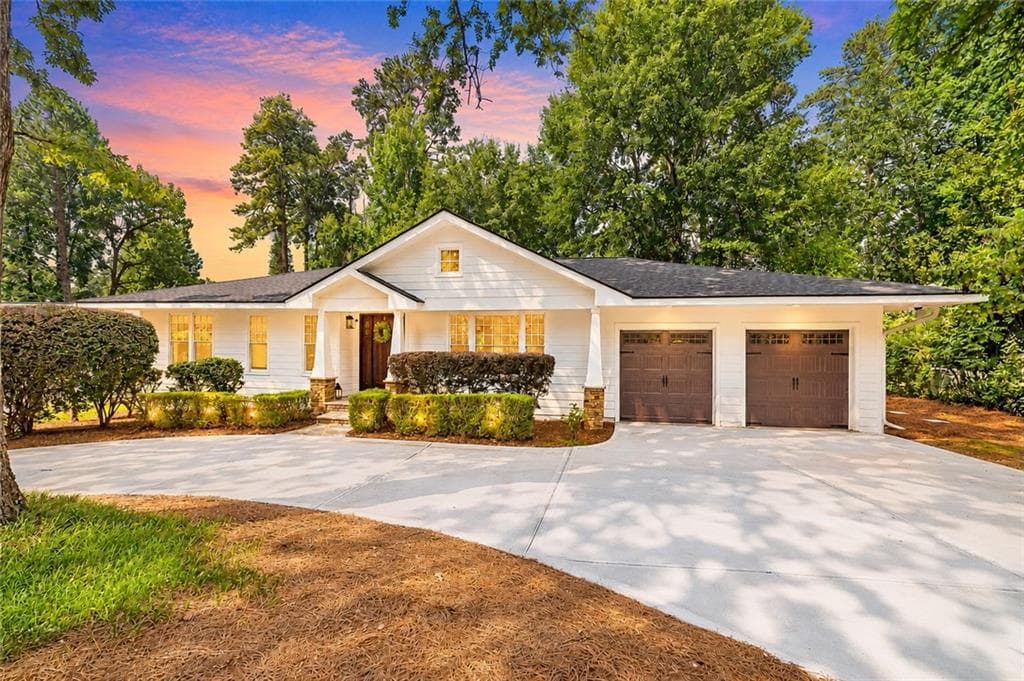 4 bedroom, 4 bathroom, 2,600 sq ft single family residence sold at 5178 Chamblee Dunwoody Road, Atlanta, GA 30338