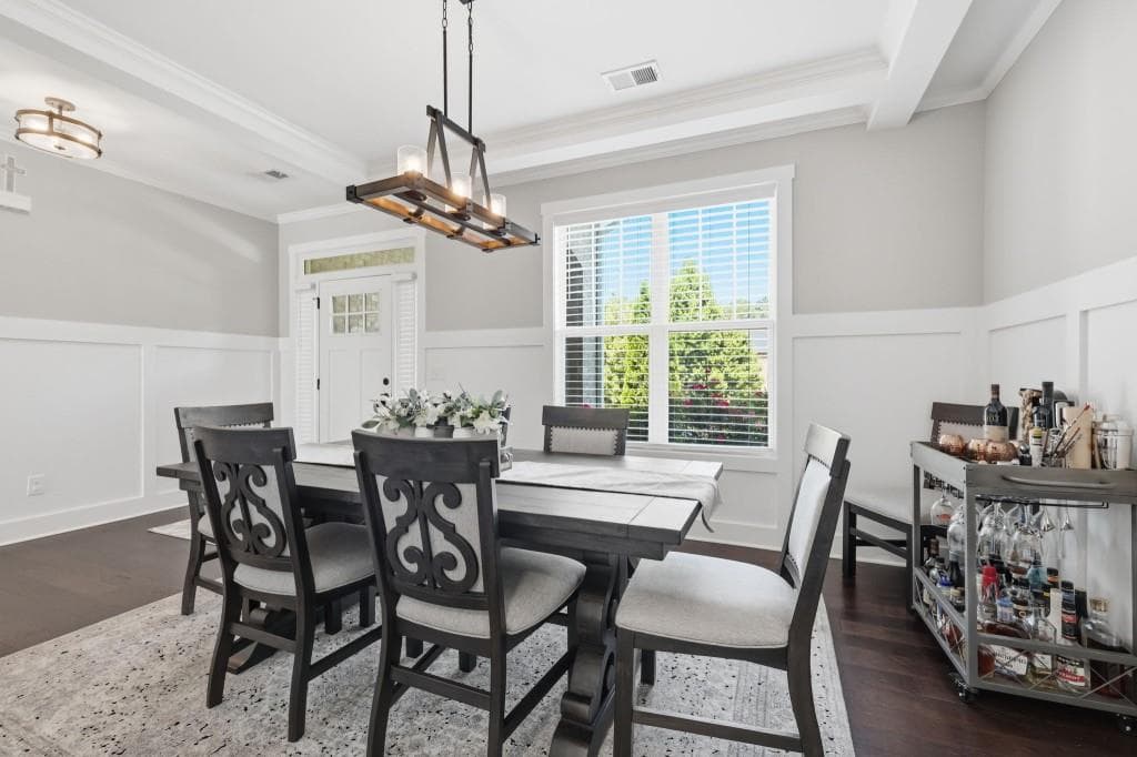 4 bedroom, 4 bathroom, 2,600 sq ft single family residence under contract at 2085 Sparrowhawk Court, Austell, GA 30106 — photo 6