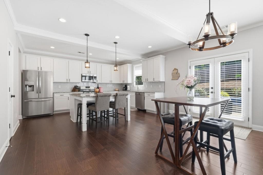 4 bedroom, 4 bathroom, 2,600 sq ft single family residence under contract at 2085 Sparrowhawk Court, Austell, GA 30106 — photo 8