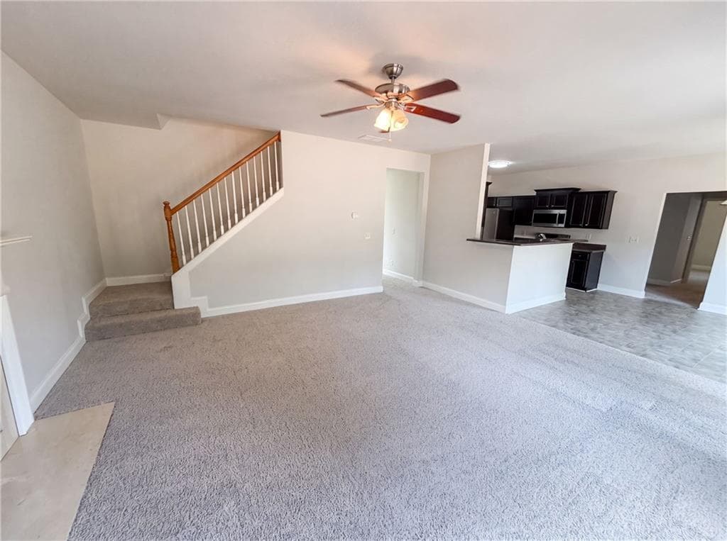 4 bedroom, 3 bathroom, 3,269 sq ft single family residence under contract at 212 Summergate Lane, Villa Rica, GA 30180 — photo 3