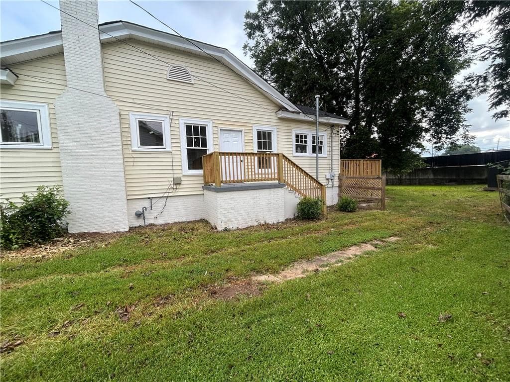 3 bedroom, 1 bathroom, 1,391 sq ft single family residence for sale at 144 Marshall Street, Cedartown, GA 30125 — photo 4