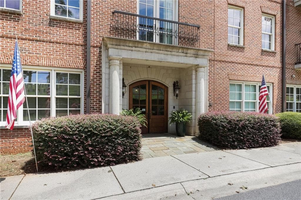 3 bedroom, 4 bathroom, 2,718 sq ft condominium for sale at 351 WASHINGTON Avenue 309, Marietta, GA 30060 — photo 3