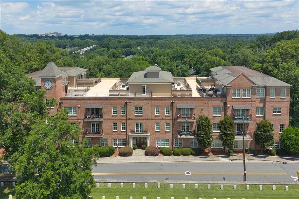 3 bedroom, 4 bathroom, 2,718 sq ft condominium for sale at 351 WASHINGTON Avenue 309, Marietta, GA 30060 — photo 2