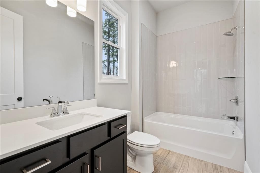 5 bedroom, 5 bathroom, 3,400 sq ft single family residence for sale at 3816 Havenrock Drive, Marietta, GA 30066 — photo 8