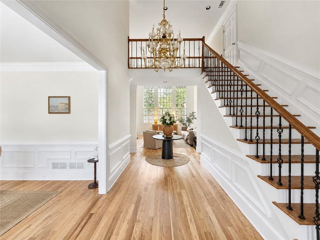 5 bedroom, 5 bathroom, 4,930 sq ft single family residence under contract at 12210 Winding Oak Trail, Alpharetta, GA 30005 — photo 4
