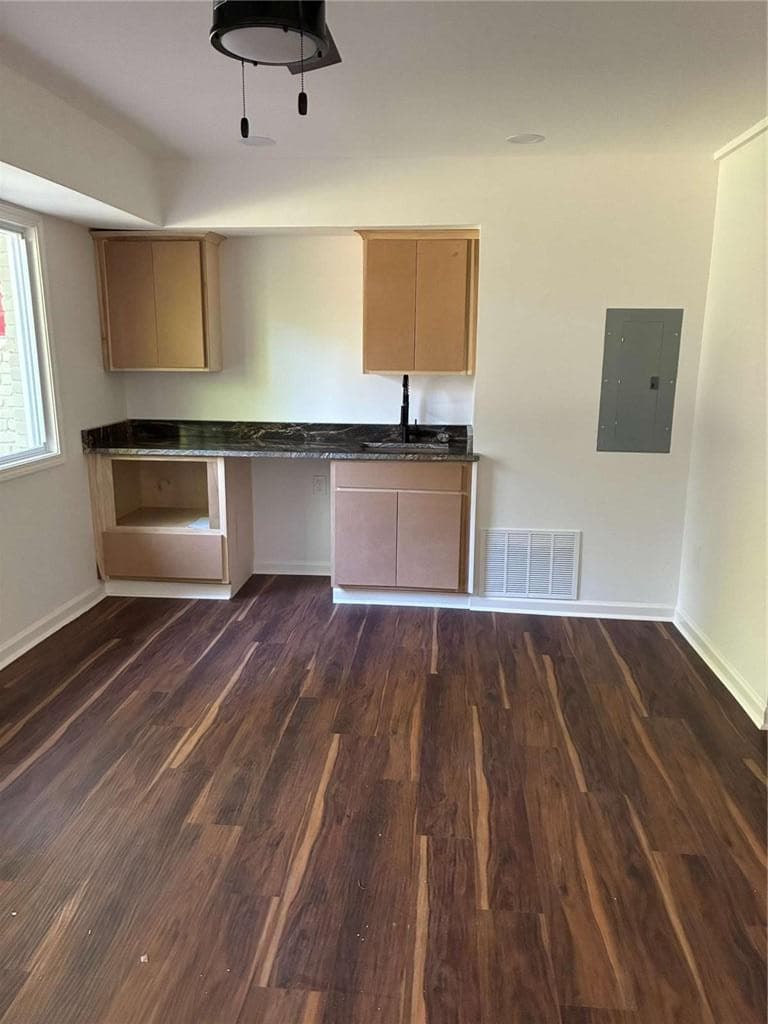 3 bedroom, 3 bathroom single family residence for rent at 2948 Keats Drive, Atlanta, GA 30311 for $2,050 a month — photo 7