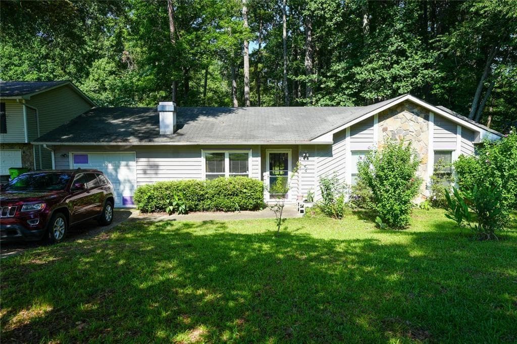 3 bedroom, 2 bathroom, 1,280 sq ft single family residence for sale at 8265 Park Ridge Drive, Riverdale, GA 30274