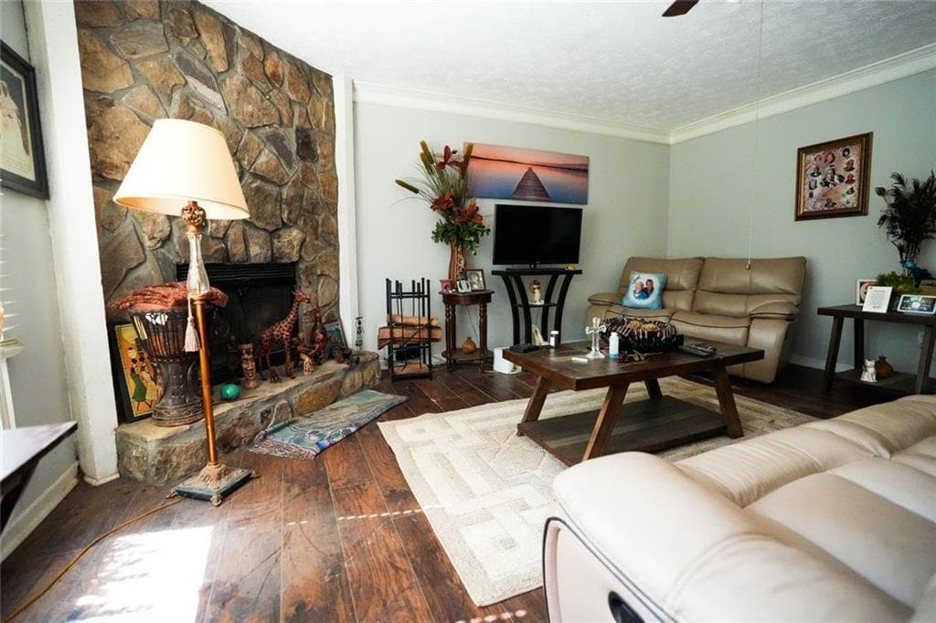 3 bedroom, 2 bathroom, 1,280 sq ft single family residence for sale at 8265 Park Ridge Drive, Riverdale, GA 30274 — photo 3