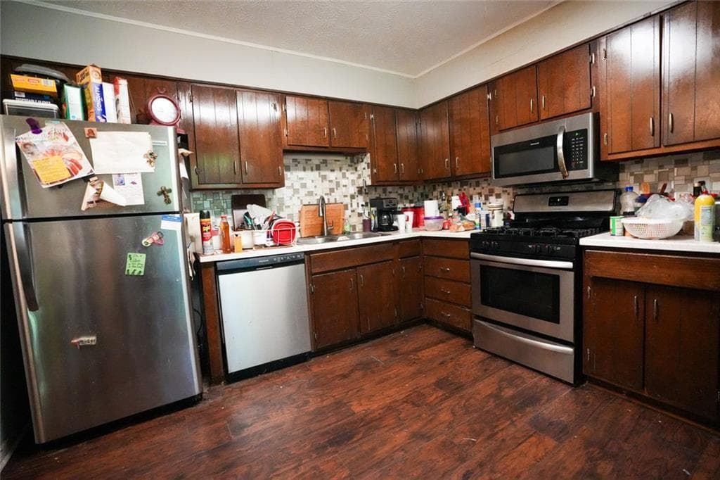 3 bedroom, 2 bathroom, 1,280 sq ft single family residence for sale at 8265 Park Ridge Drive, Riverdale, GA 30274 — photo 5