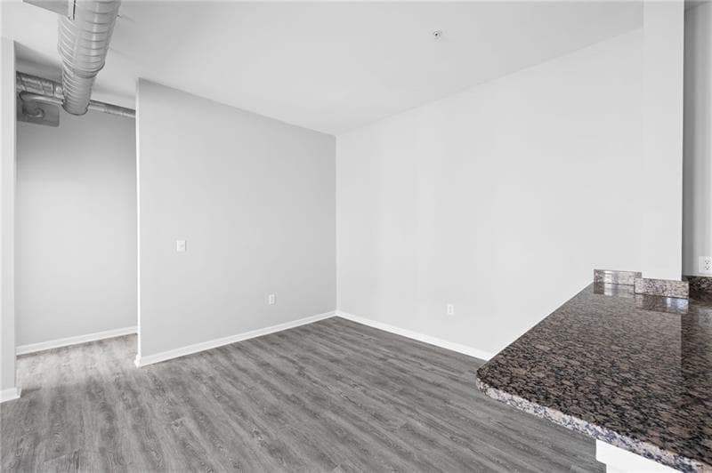 2 bedroom, 2 bathroom, 1,224 sq ft condominium for sale at 5300 PEACHTREE Road 2309, Chamblee, GA 30341 — photo 9
