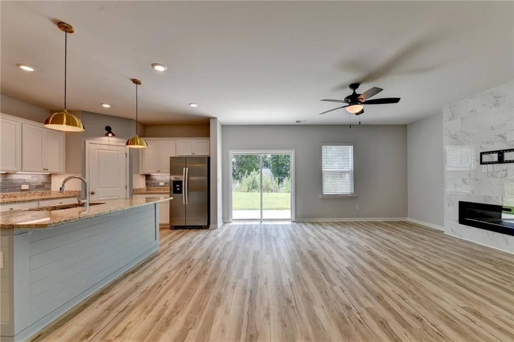 5 bedroom, 3 bathroom, 2,239 sq ft single family residence for sale at 404 Golden Eagle Parkway, Braselton, GA 30517 — photo 10
