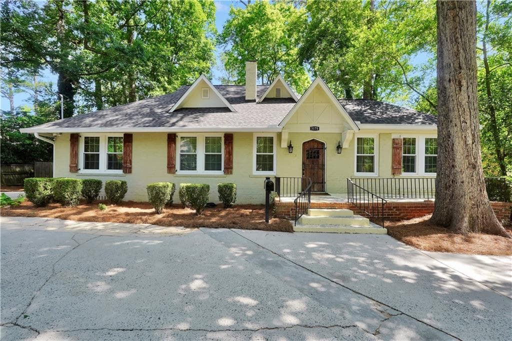 4 bedroom, 3 bathroom, 2,250 sq ft single family residence for sale at 3175 Ingleside Avenue, Macon, GA 31204
