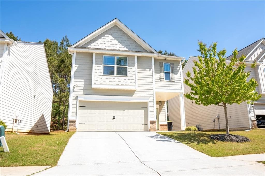 3 bedroom, 3 bathroom, 2,100 sq ft single family residence sold at 48 Southwind Circle, Newnan, GA 30265