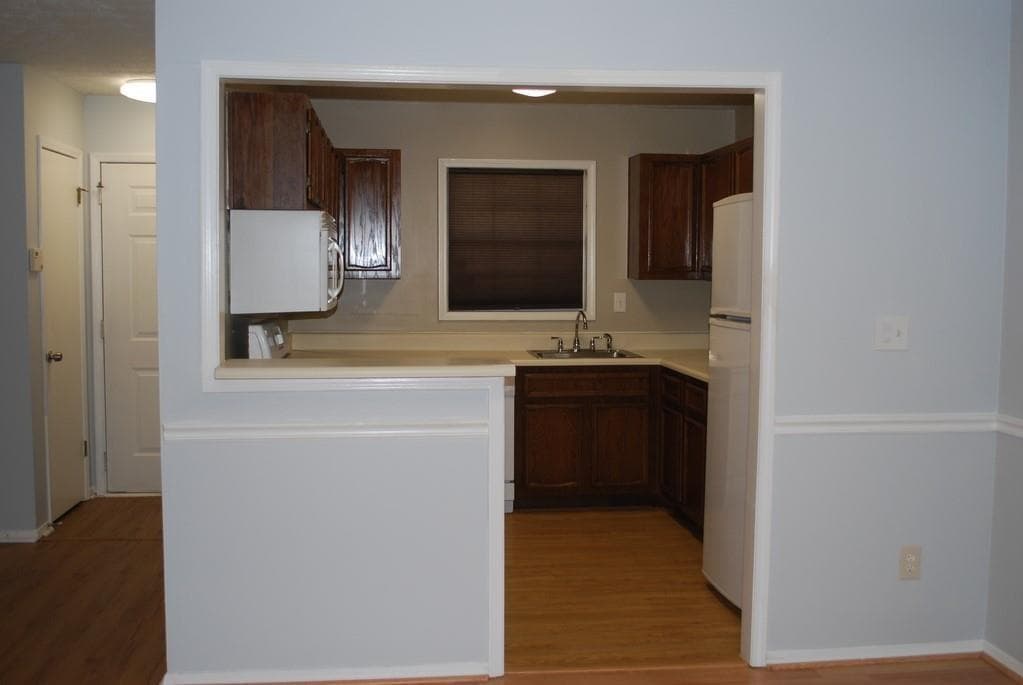 2 bedroom, 1 bathroom condominium for rent at 1103 Natchez Trace, Atlanta, GA 30350 for $1,500 a month — photo 2